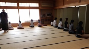 緊張感が張り詰める