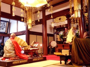 転読する大般若経の風がご利益をもたらす
