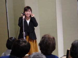耳つぼアロマセラピストの吉田由佳さん