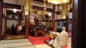 参列者がなくとも例年の通り、厳かに修行されます